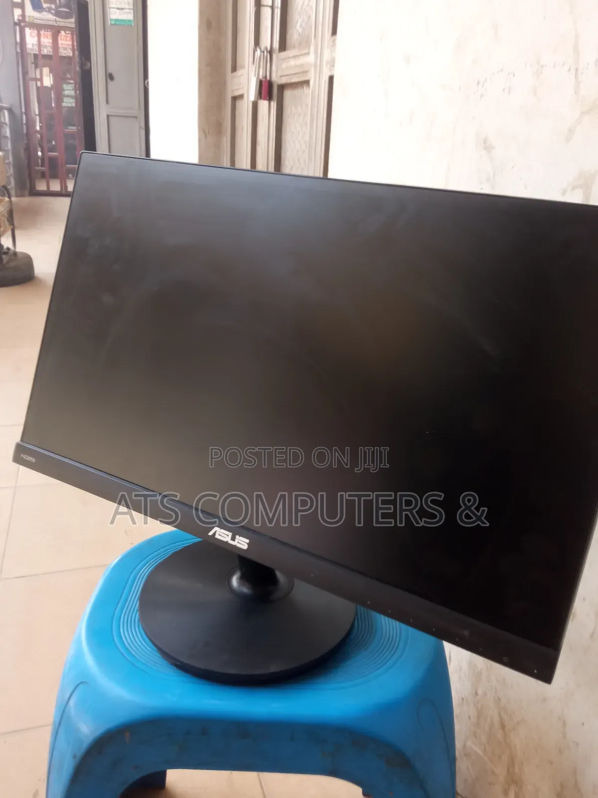 Clean Asus 23 Inches Frameless Monitor