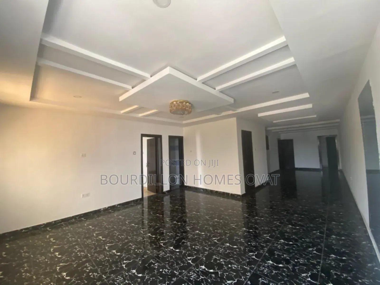 2bdrm Apartment in Lekki Phase 1 for rent