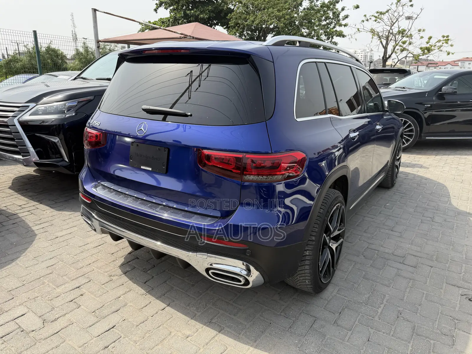 Mercedes-Benz GLB-Class 2021 Blue