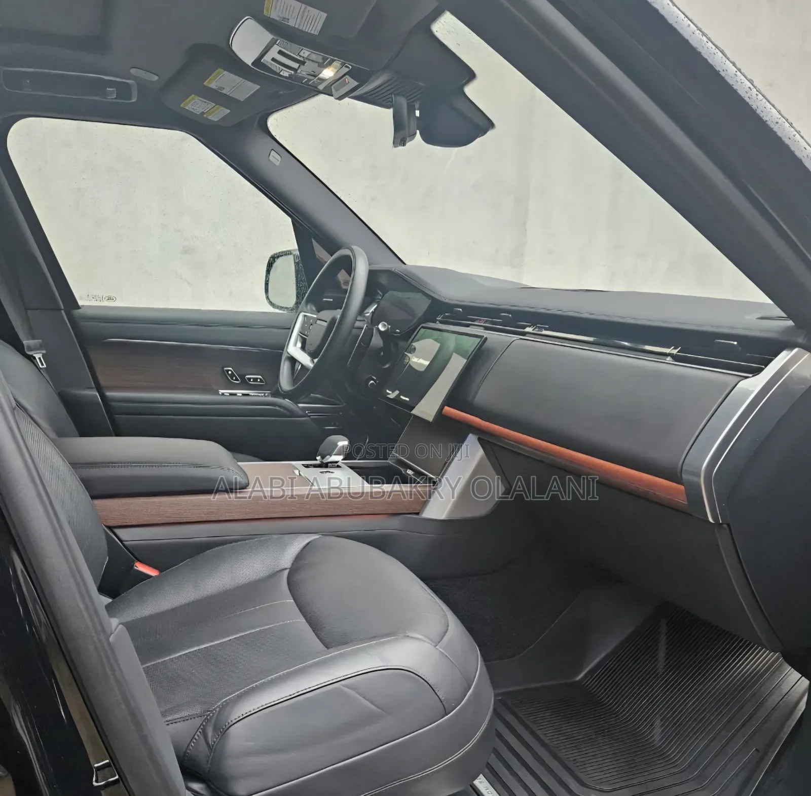 Land Rover Range Rover 2024 Black