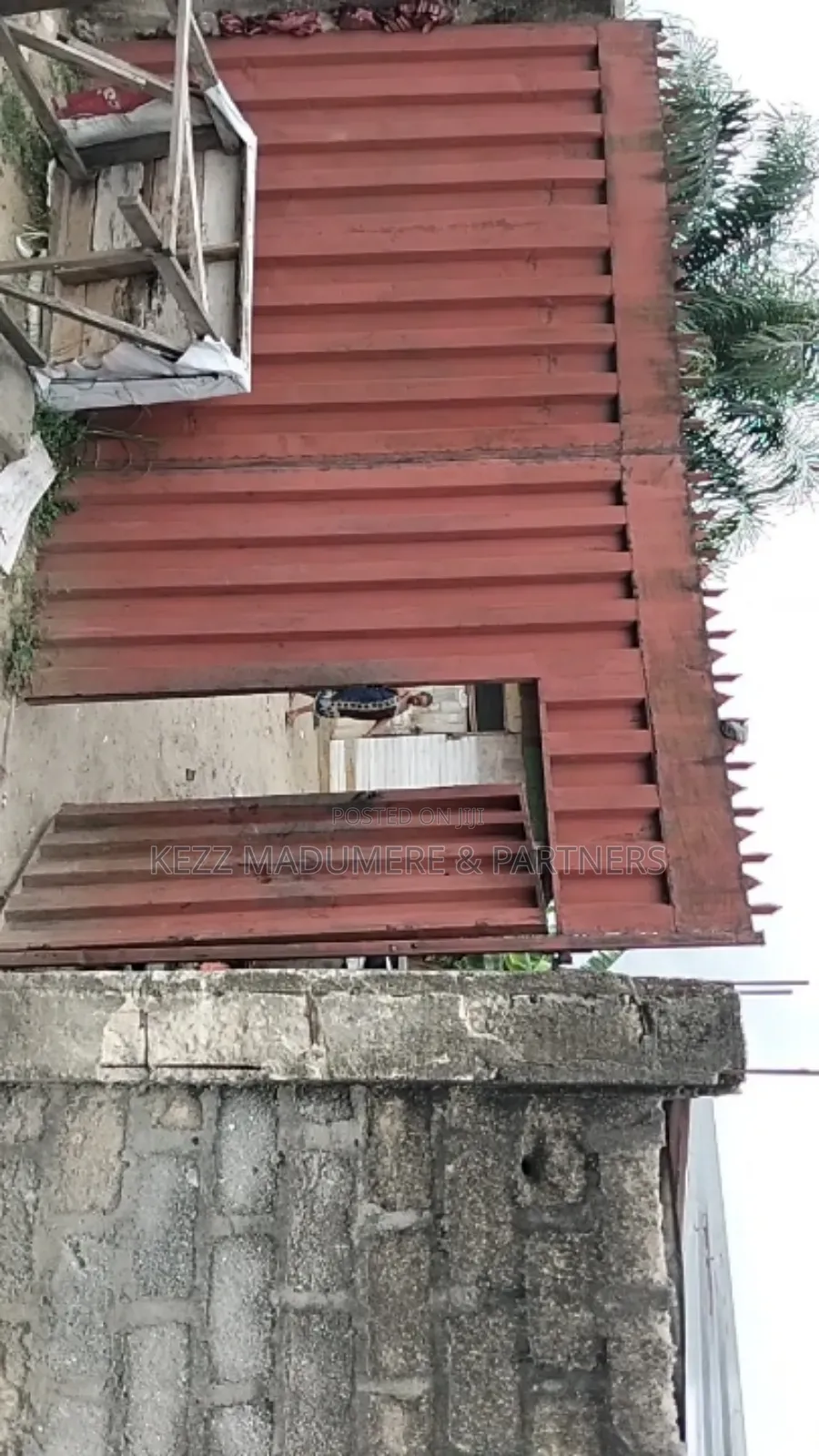 For Sale : Cornerpiece Fenced 2 Plots , New Gra , Ph