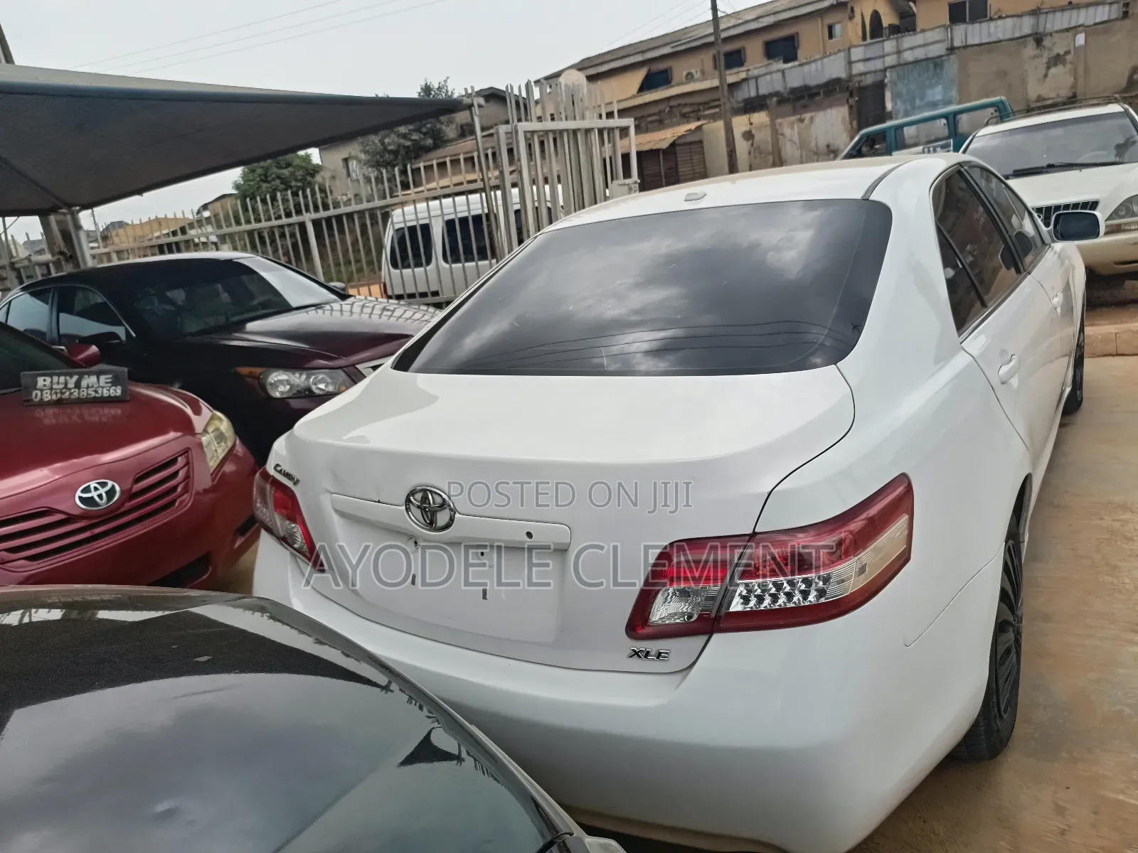 Toyota Camry XLE 4dr Sedan (2.5L 4cyl 6A) 2011 White