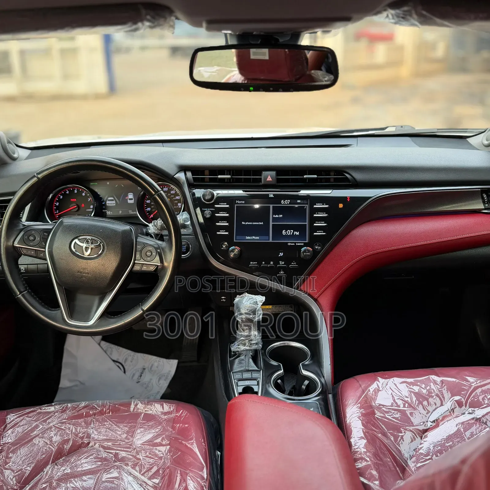 Toyota Camry XSE V6 FWD 2020 White