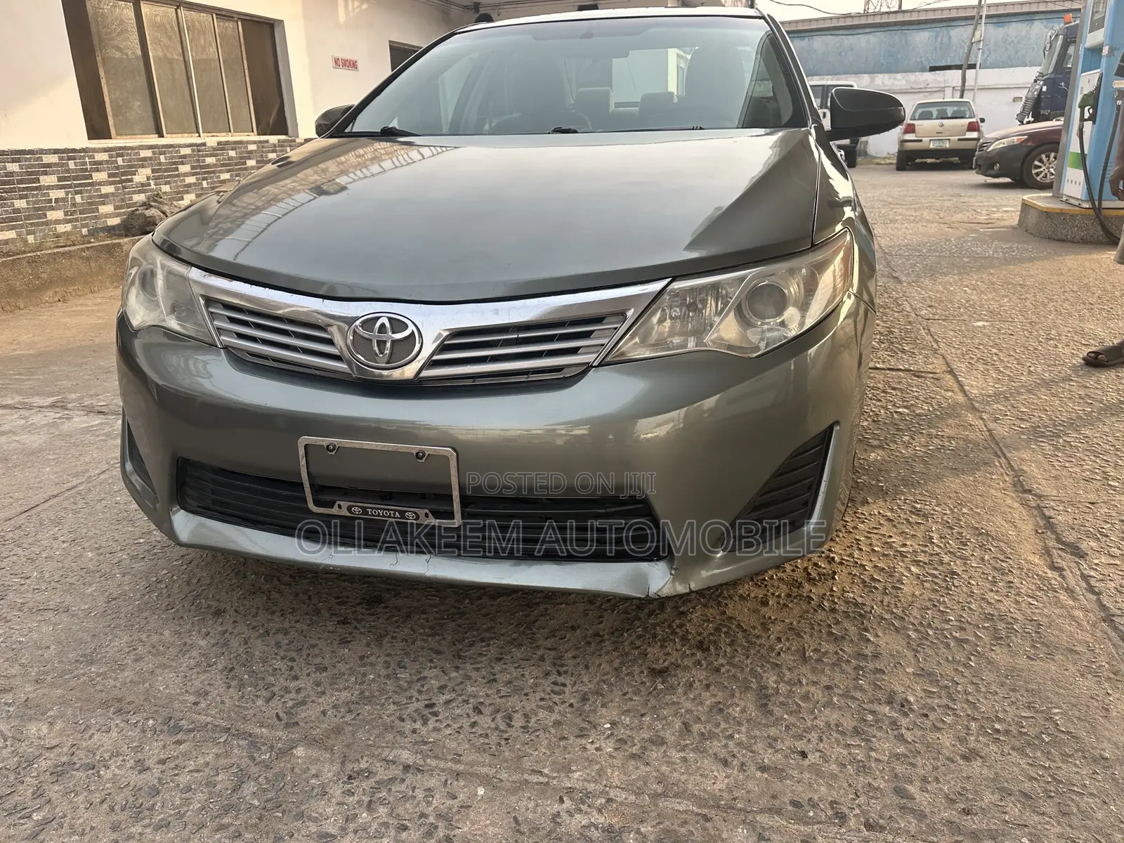 Toyota Camry LE 4dr Sedan (2.5L 4cyl 6A) 2013 Green
