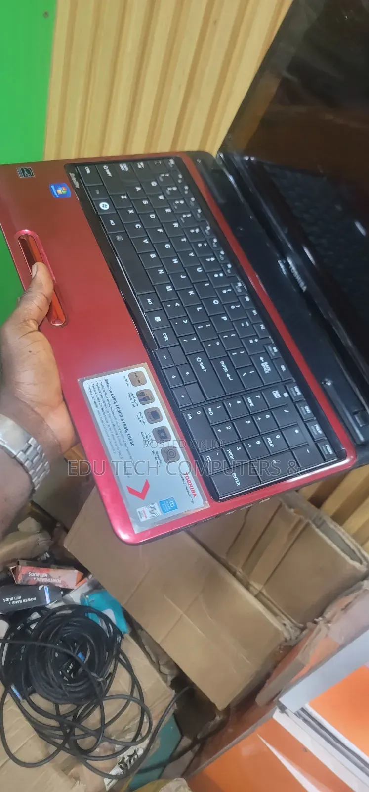 Laptop Toshiba 4GB HDD 128GB