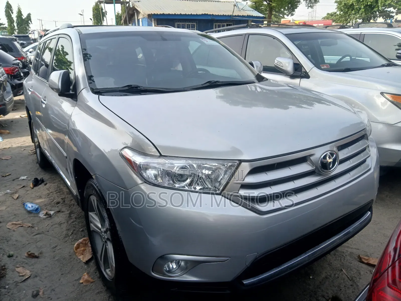 Toyota Highlander Limited 2012 Silver