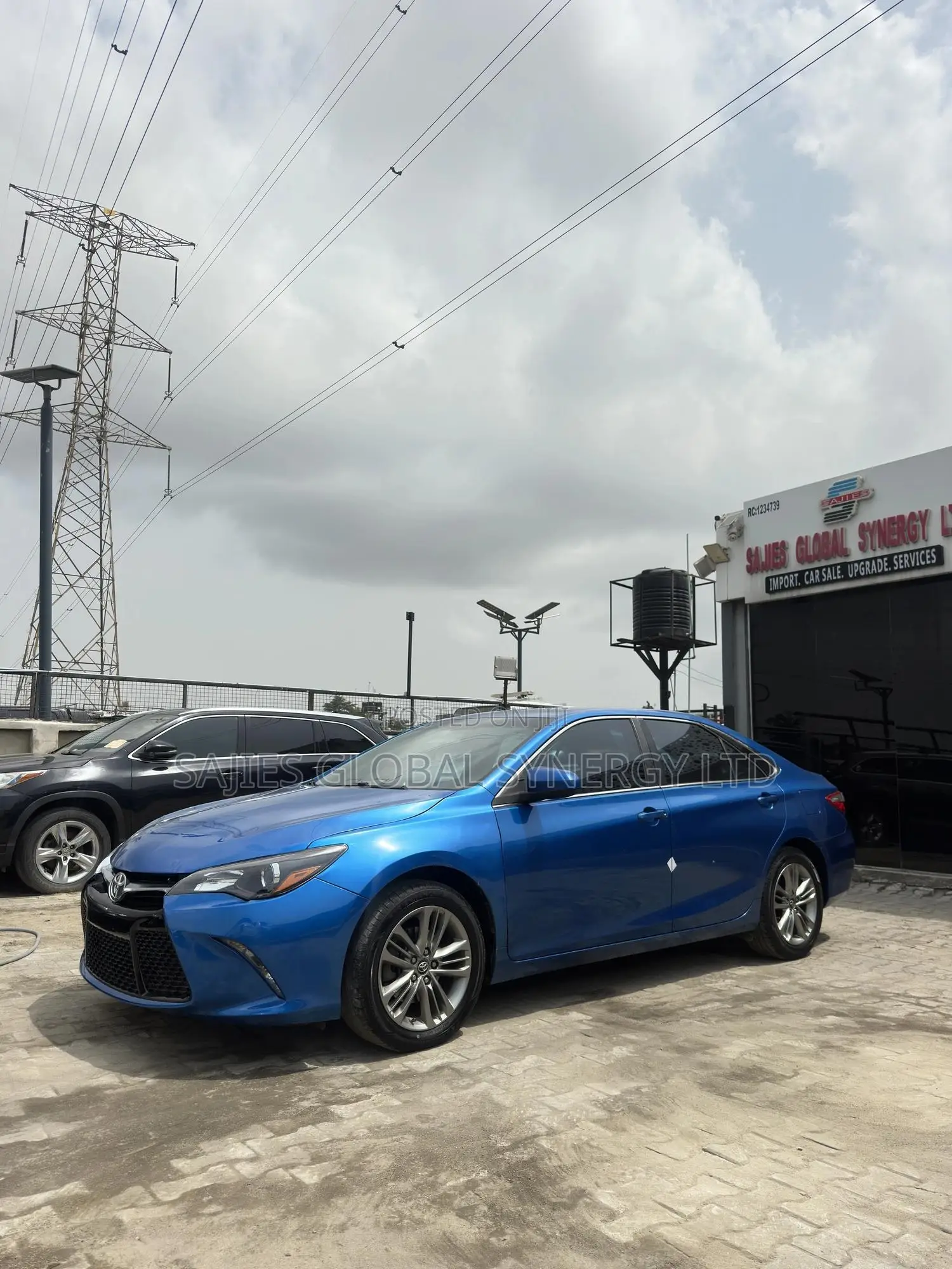 Toyota Camry SE 4dr Sedan (2.5L 4cyl 6A) 2017 Blue