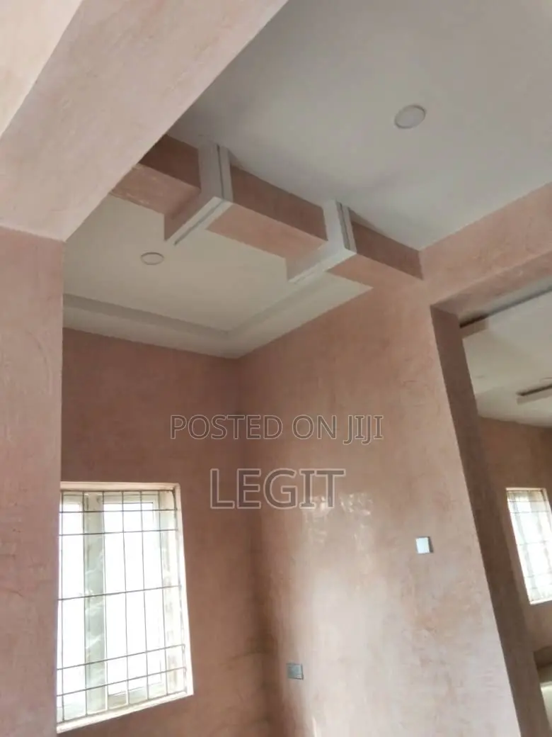5bdrm Duplex in Lugbe District for sale