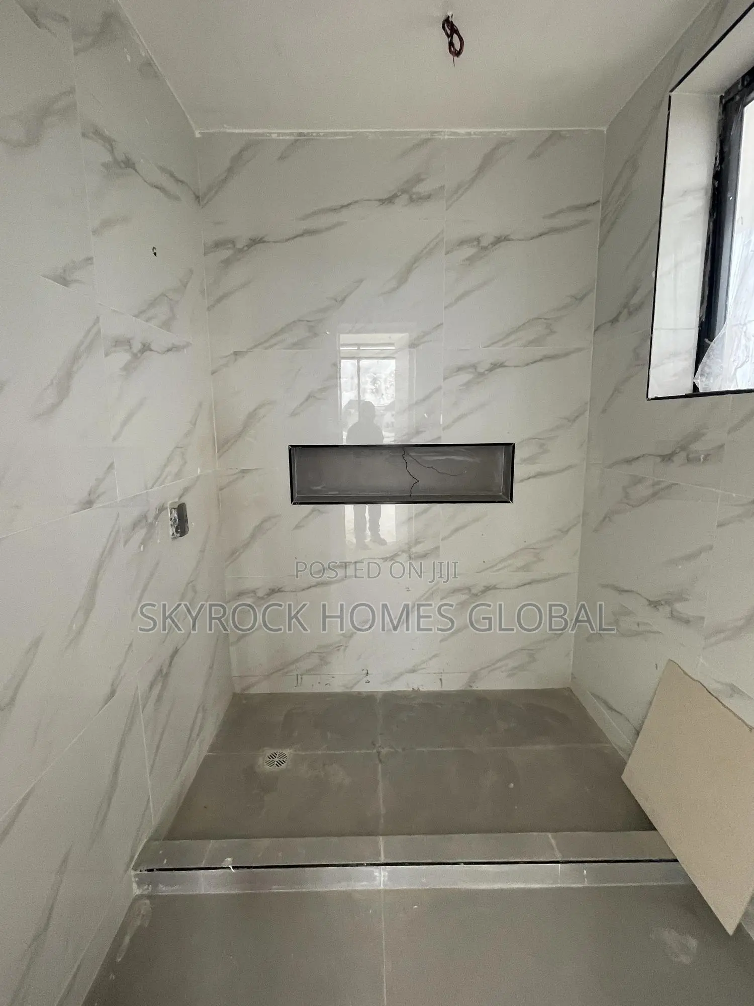 2bdrm Block of Flats in Ilasan for sale