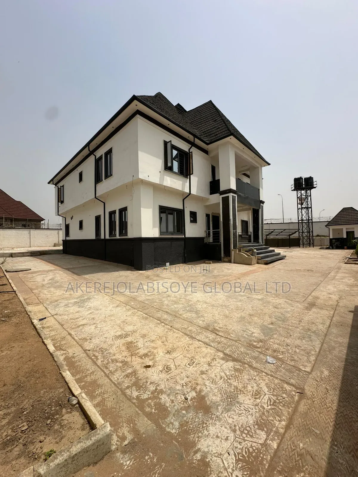 5bdrm Duplex in Efab Metropolis,, Gwarinpa for sale