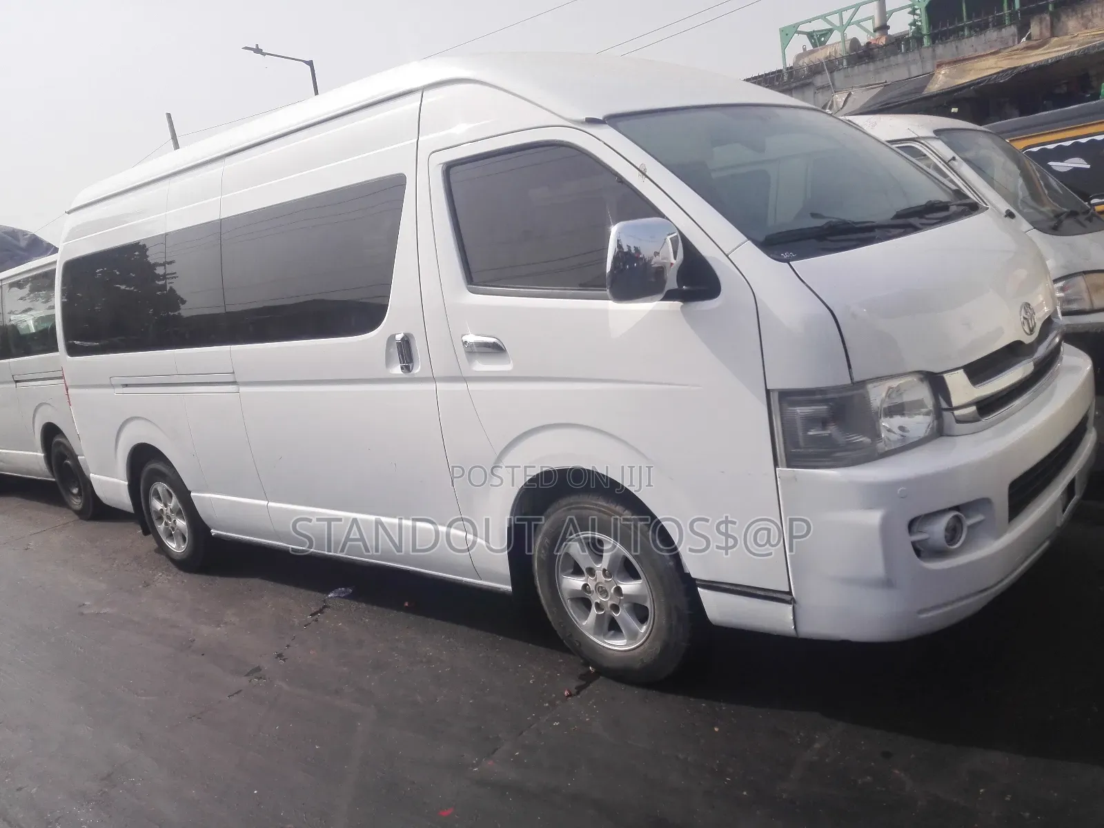 Toyota HiAce 2014 White