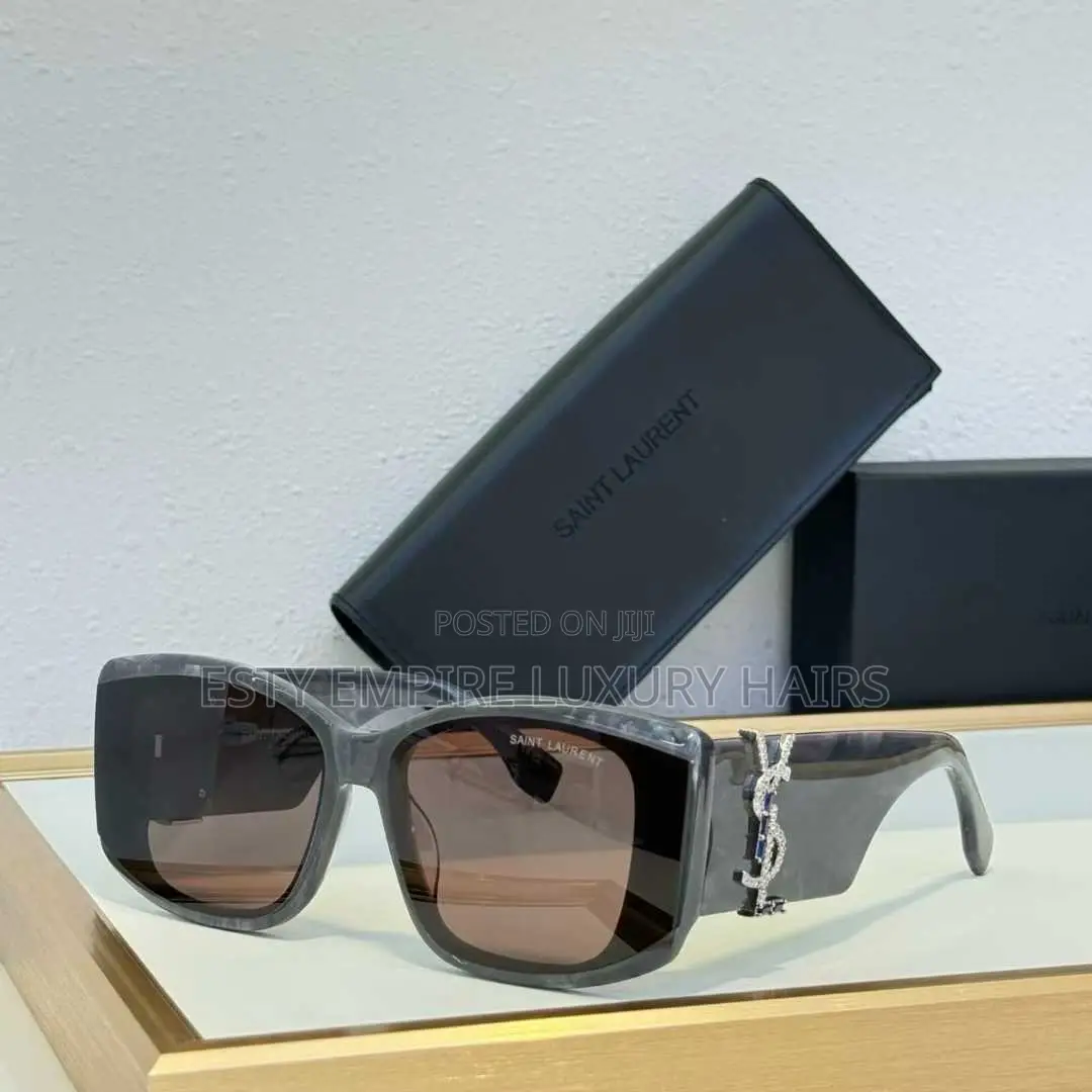 High Quality Luxury Saint Laurent Glasses