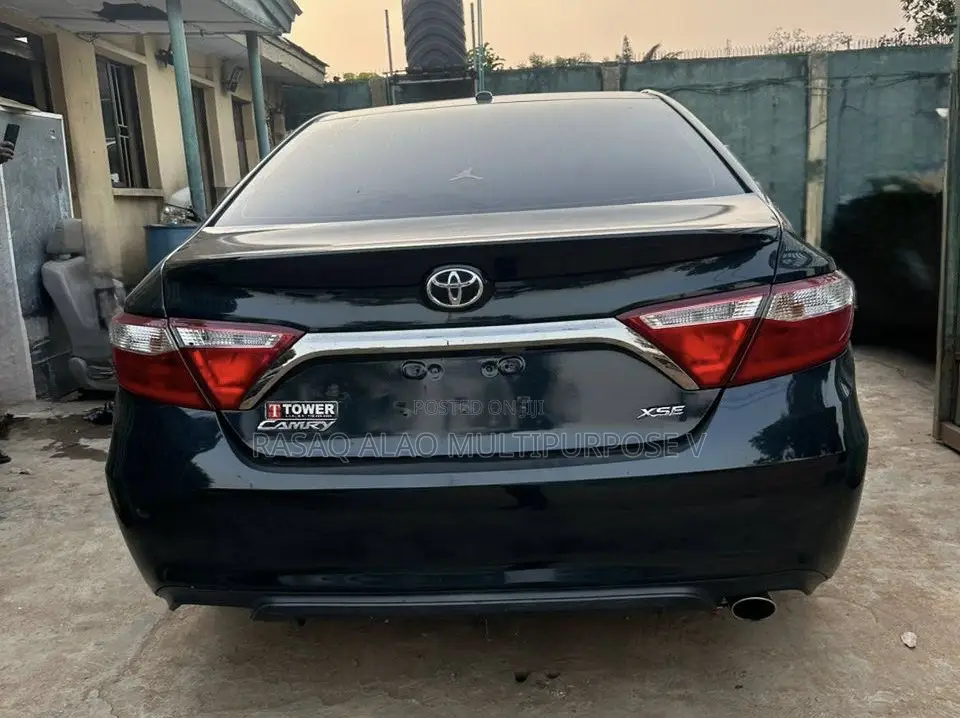 Toyota Camry XSE 4dr Sedan (2.5L 4cyl 6A) 2015 Blue