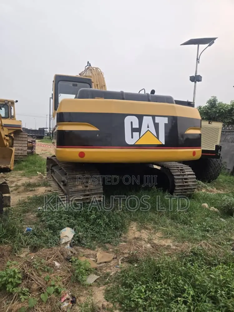 Excavator 320bl
