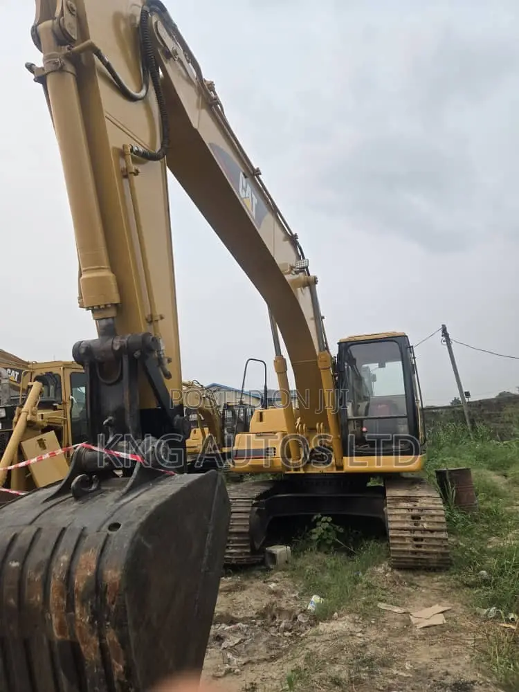Excavator 320bl