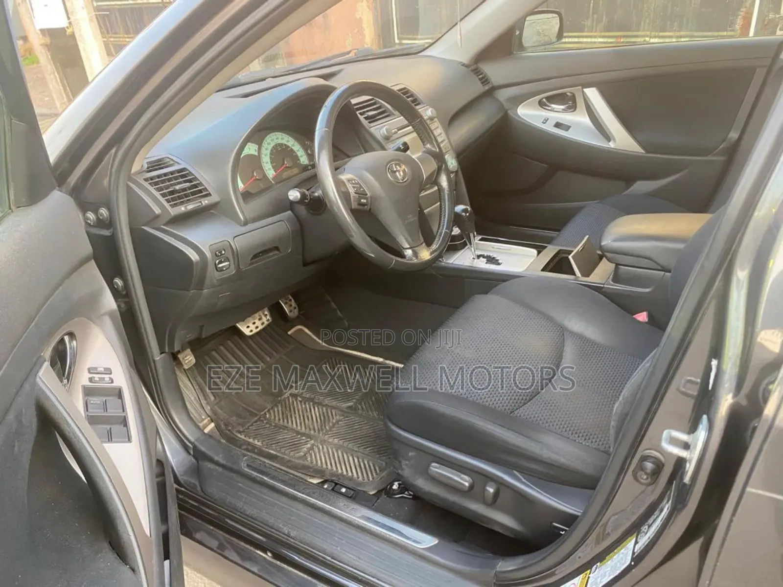 Toyota Camry SE V6 4dr Sedan (3.5L 6cyl 6AM) 2008 Gray