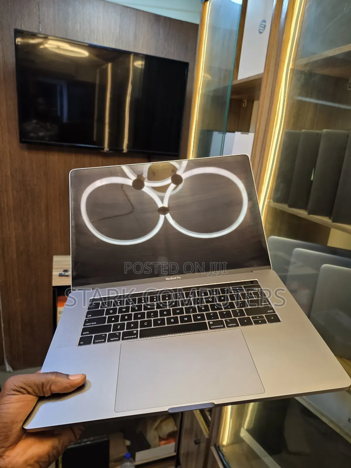 Laptop Apple MacBook Pro 2019 16GB Intel Core i7 SSD 256GB