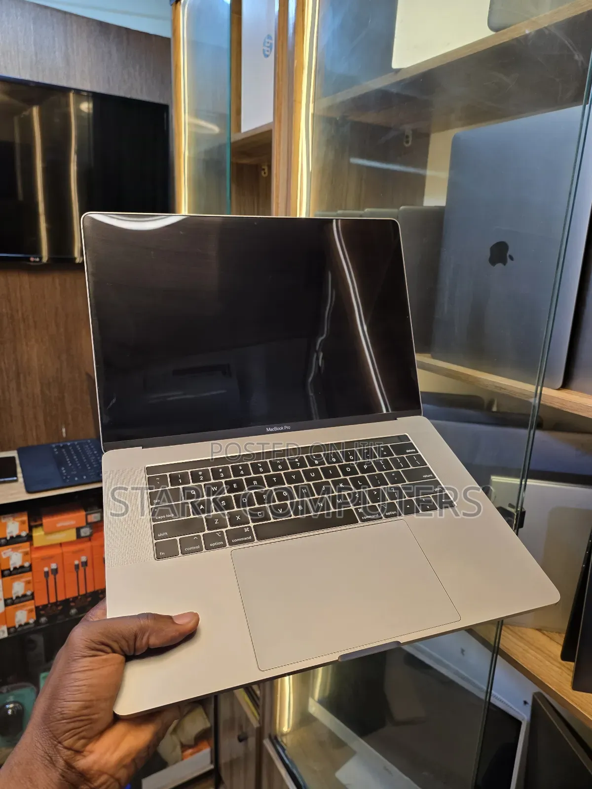 Laptop Apple MacBook Pro 2019 16GB Intel Core i7 SSD 256GB