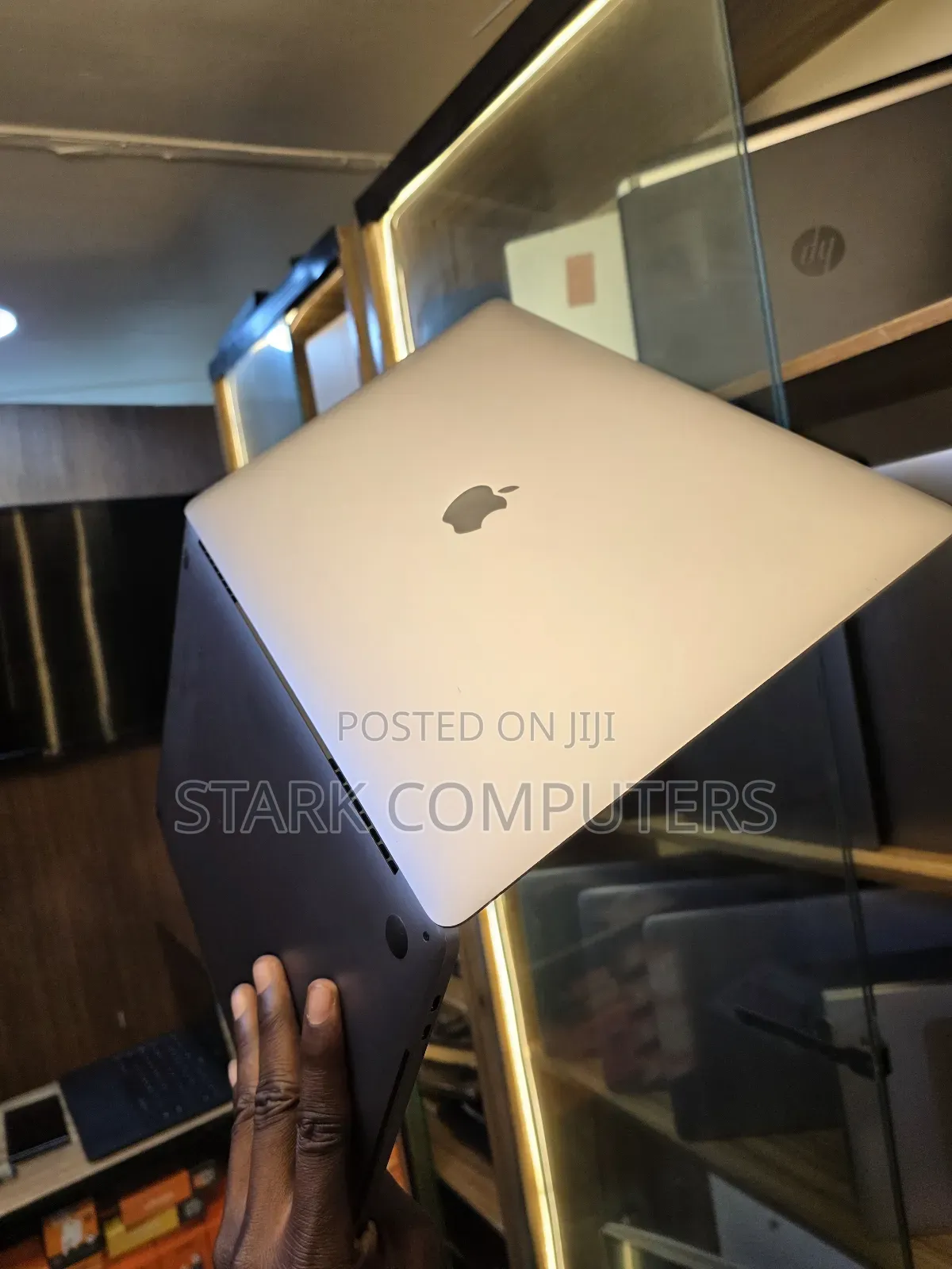 Laptop Apple MacBook Pro 2019 16GB Intel Core i7 SSD 256GB