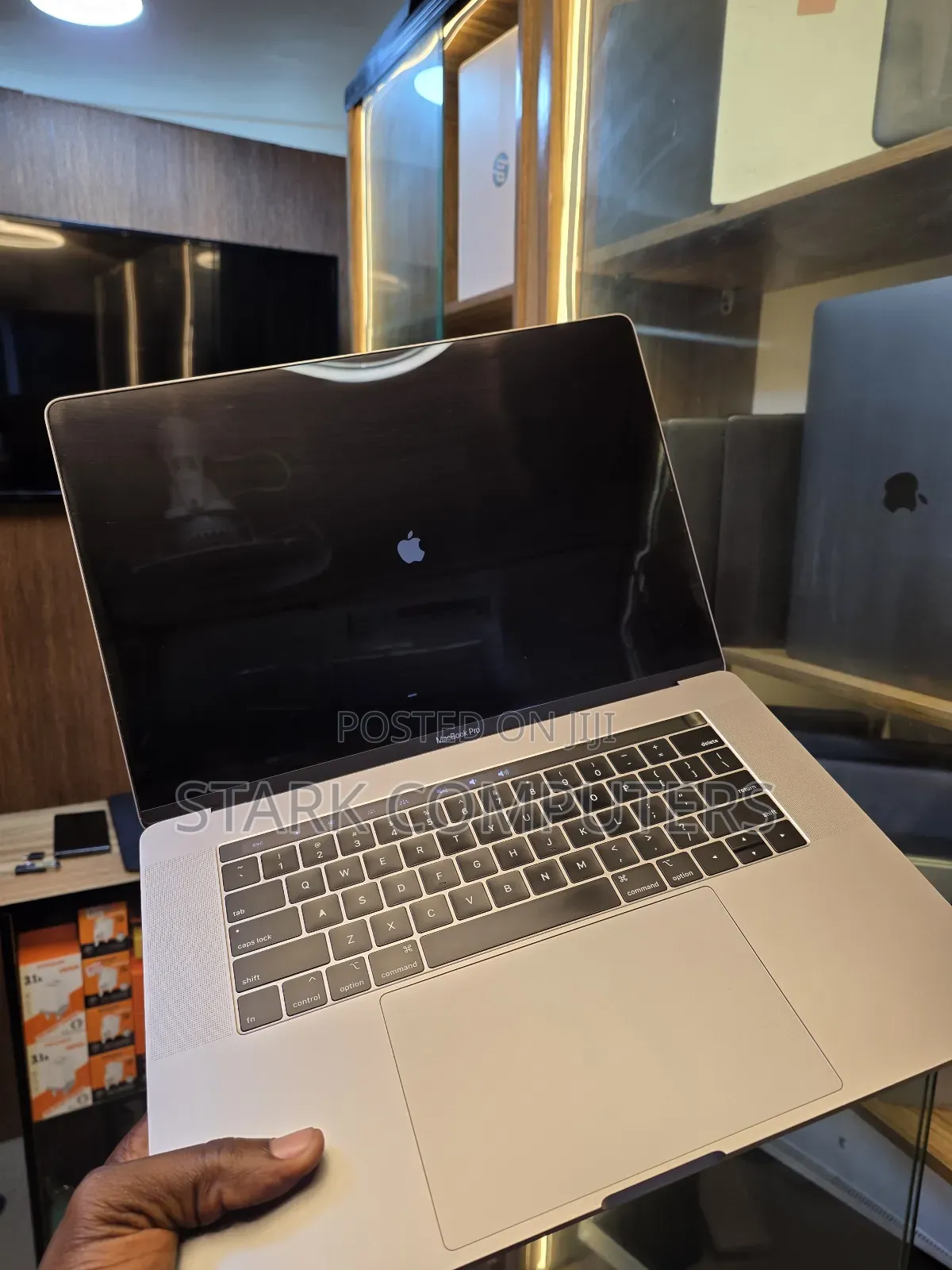 Laptop Apple MacBook Pro 2019 16GB Intel Core i7 SSD 256GB