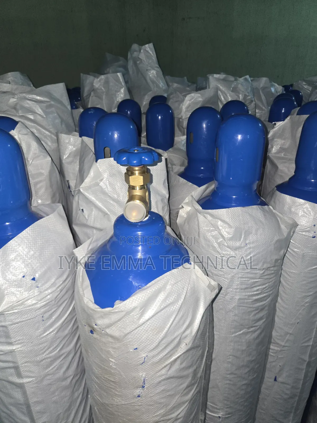 Industrial Oxygen Gas Cylinder