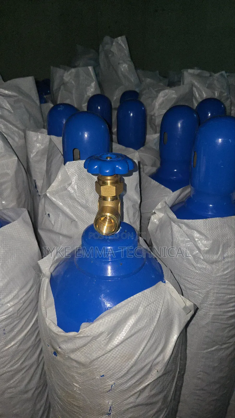Industrial Oxygen Gas Cylinder