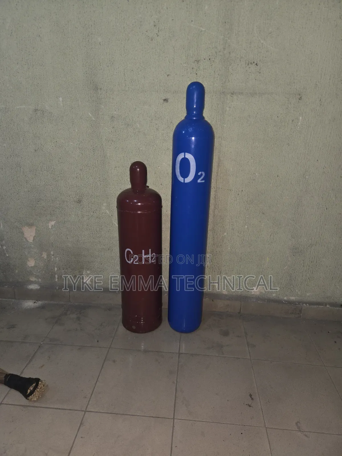 Oxygen and Acetylene Gas Cylinder