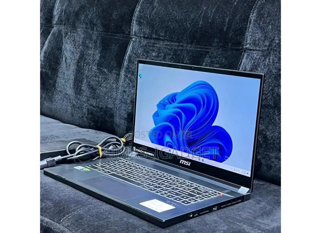 Laptop MSI WS66 10TMT 64GB Intel Core i9 SSD 1T