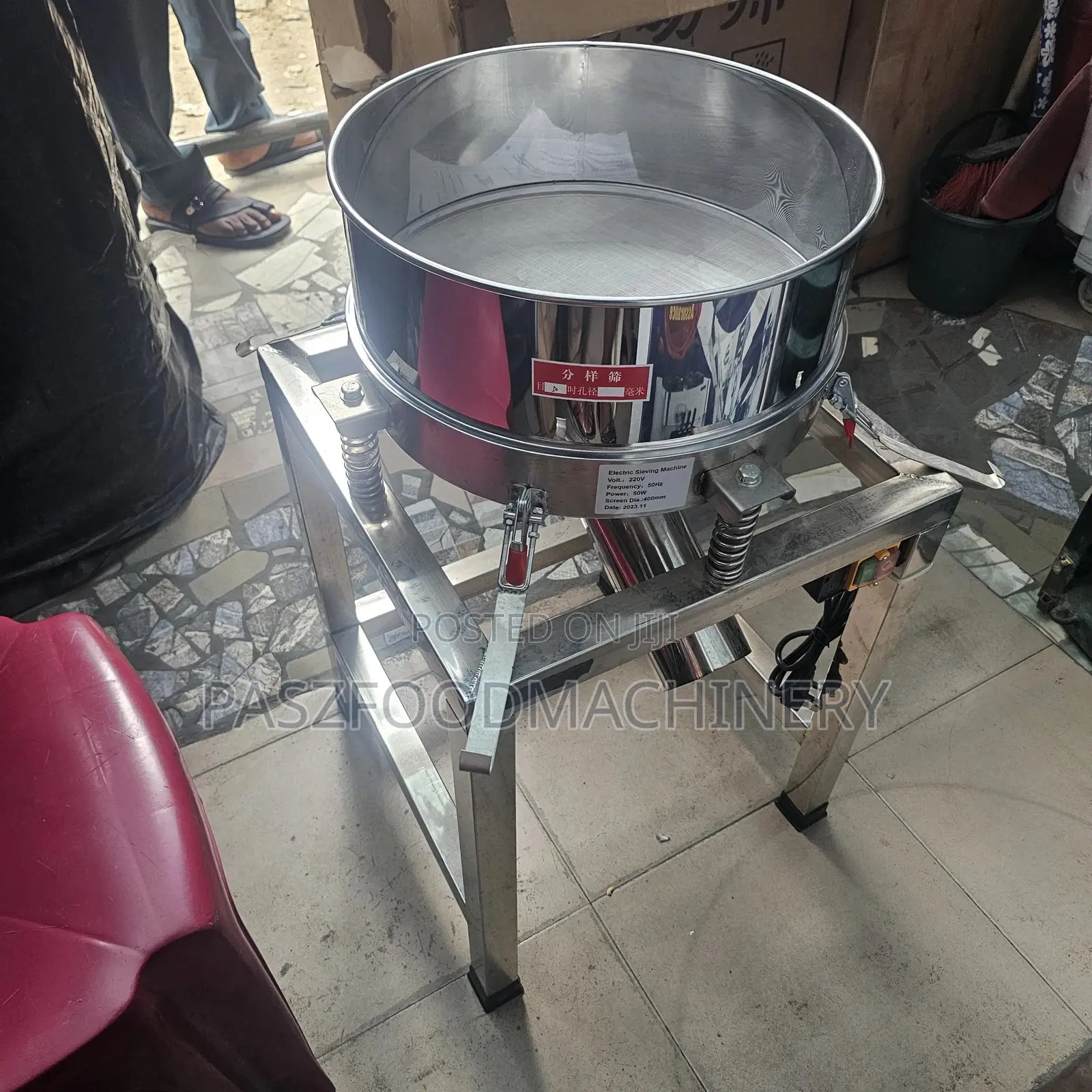 L Stainless Vibrating Sieve Machine For Powder Screening