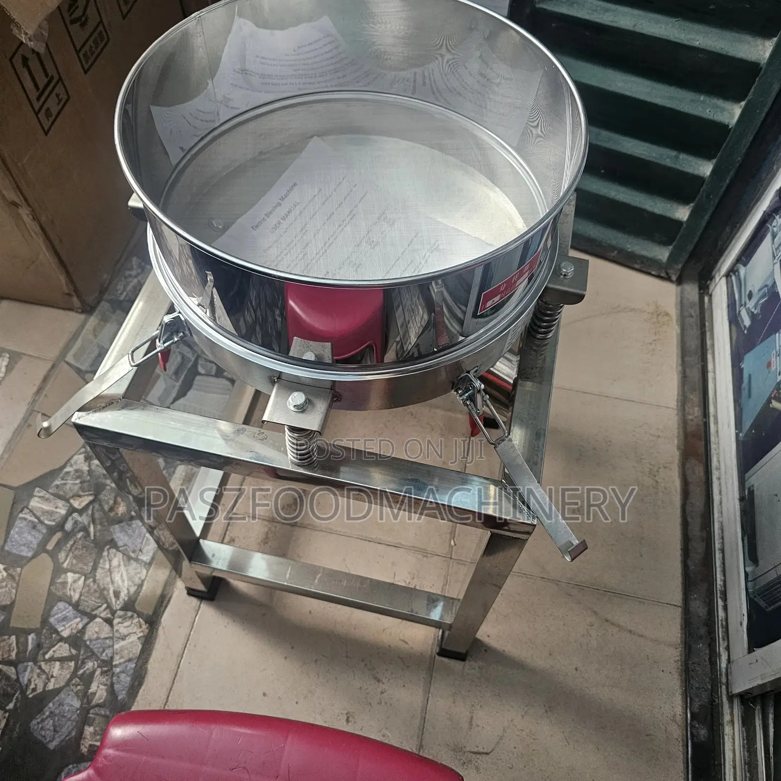 L Stainless Vibrating Sieve Machine For Powder Screening