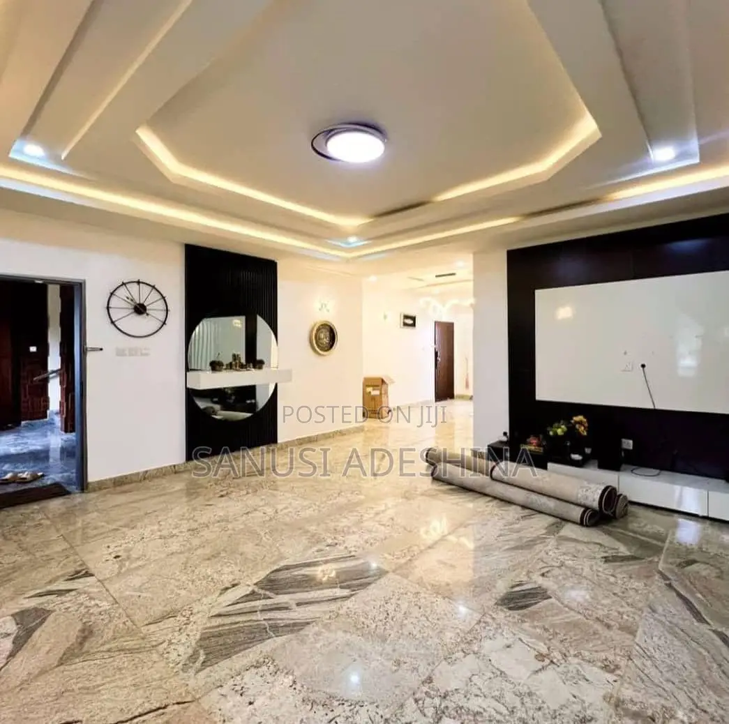5bdrm Duplex in Katampe Extension for rent