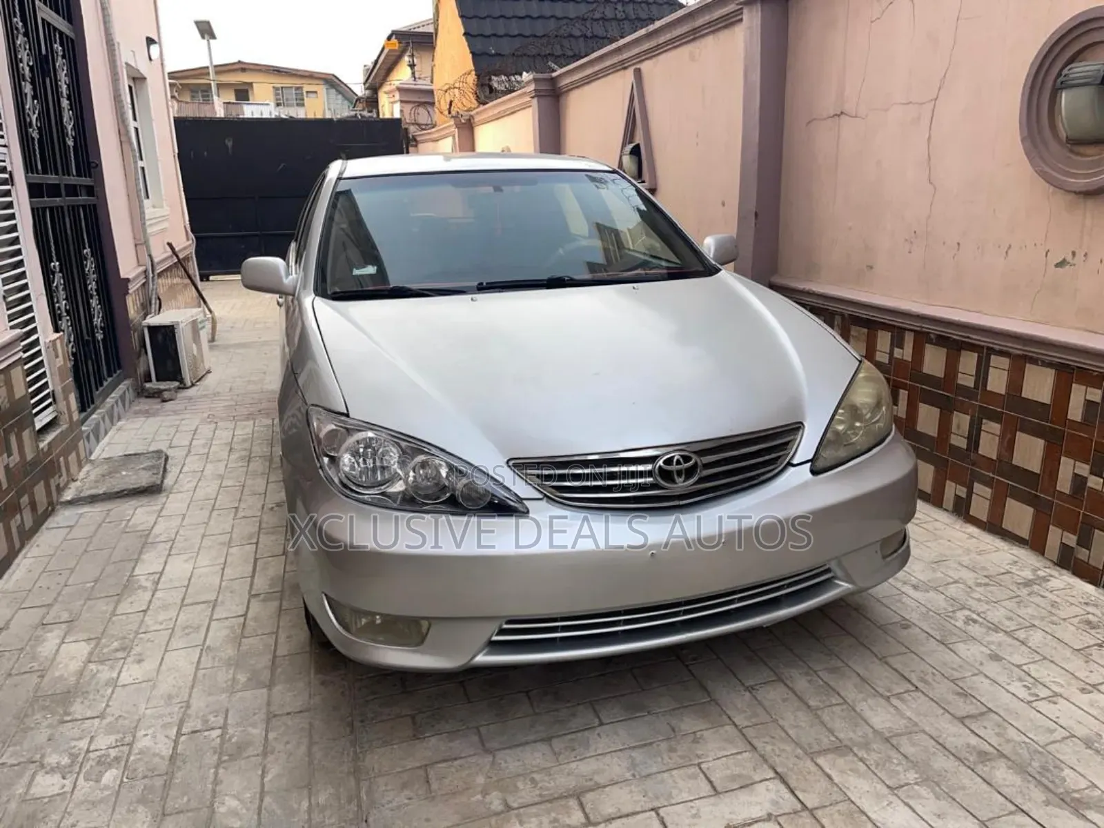 Toyota Camry LE 4dr Sedan (2.4L 4cyl 5A) 2005 Silver