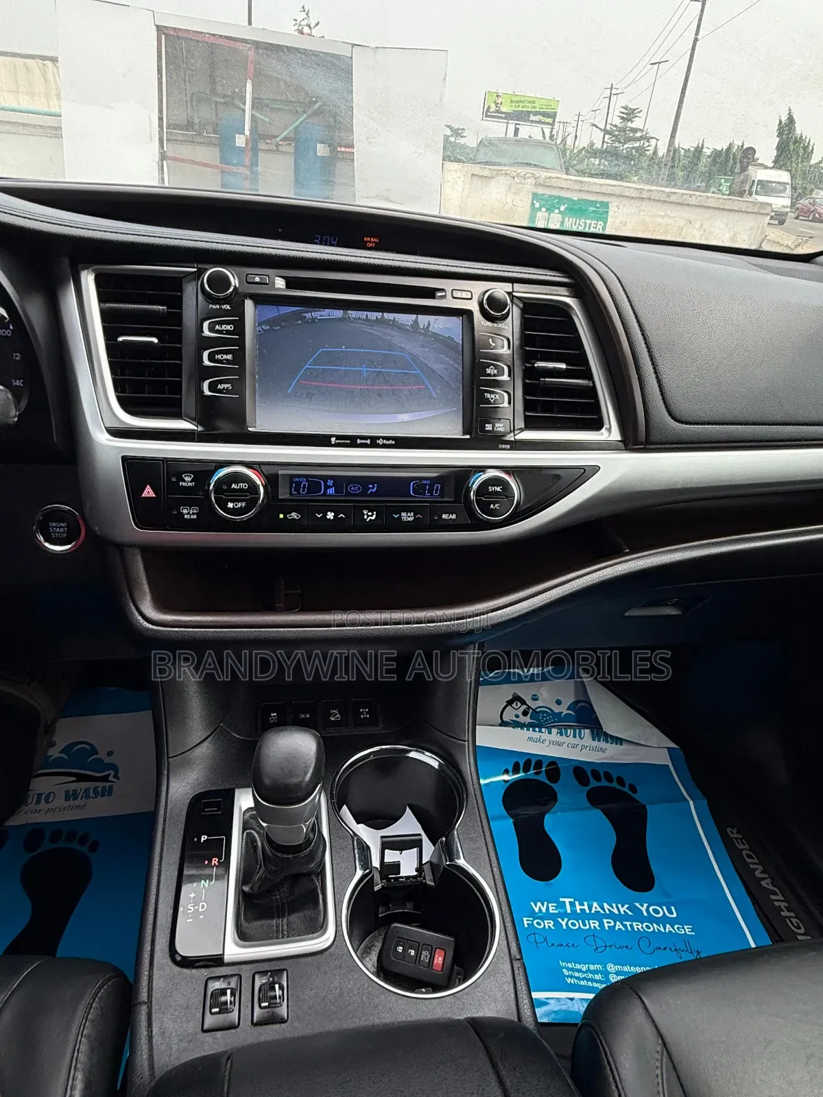 Toyota Highlander XLE V6 4x4 (3.5L 6cyl 6A) 2016 Brown