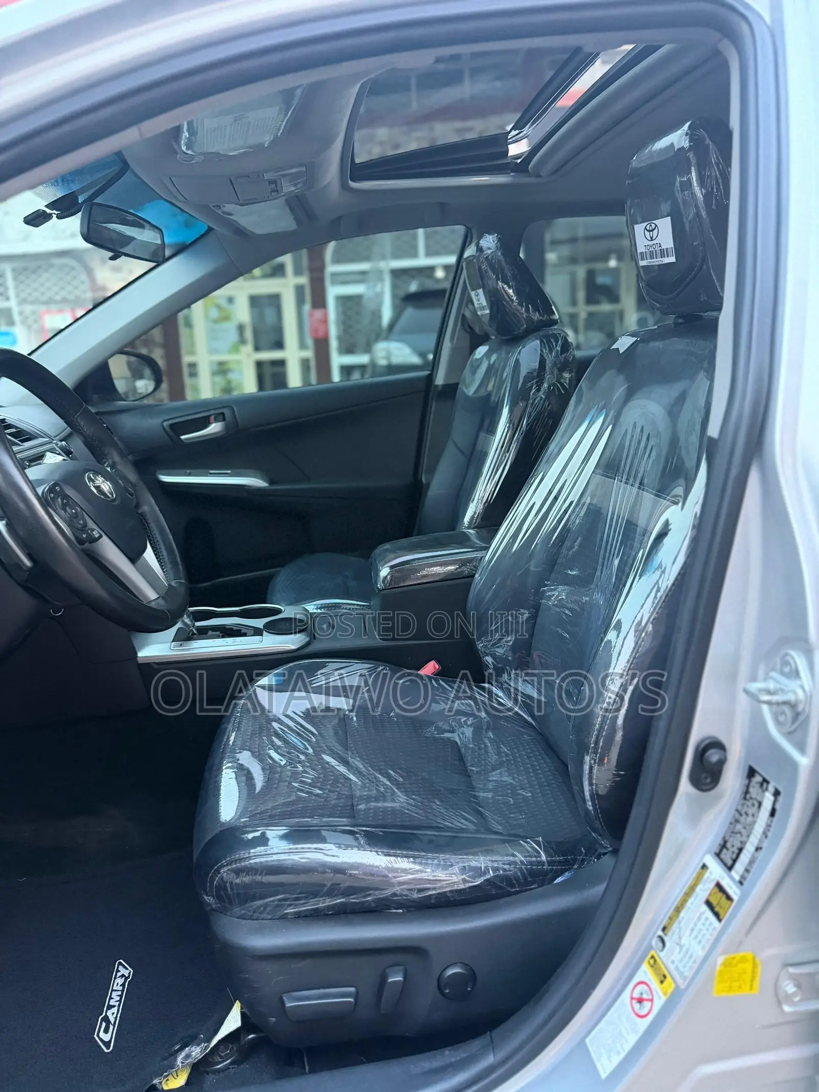 Toyota Camry SE 4dr Sedan (2.5L 4cyl 6A) 2014 Silver