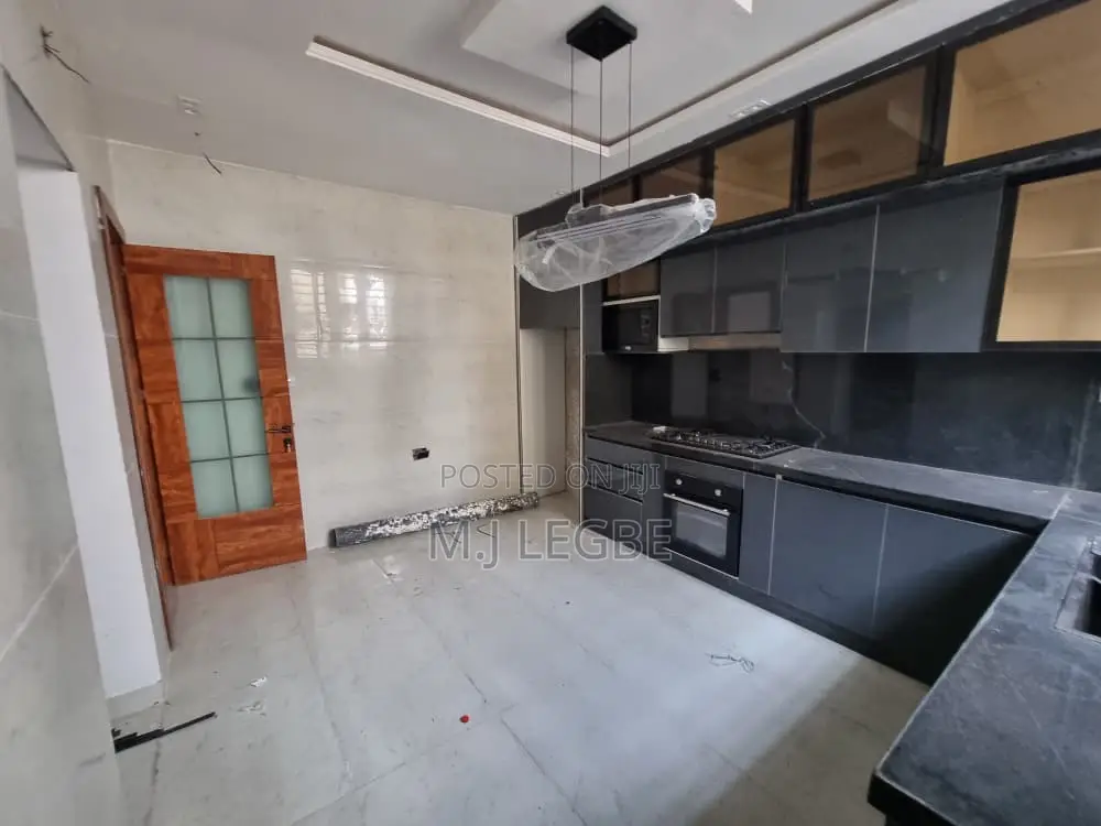 5bdrm Duplex in Phase 1, Lekki for sale