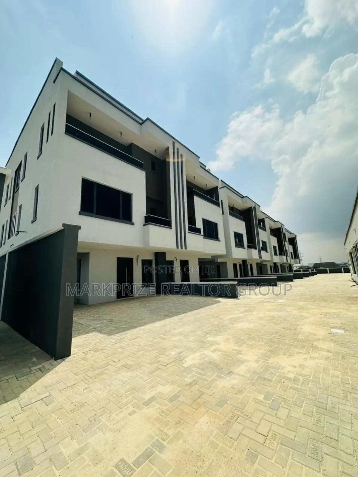 4bdrm Duplex in Ogudu Gra for sale