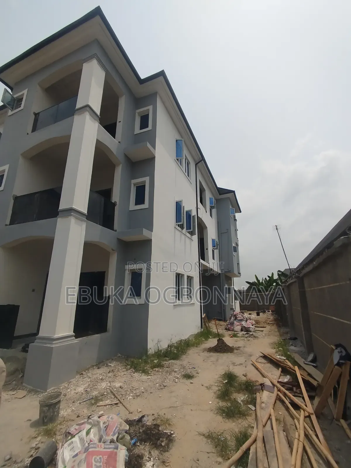 1bdrm Block of Flats in Sars Road, Obio-Akpor for rent