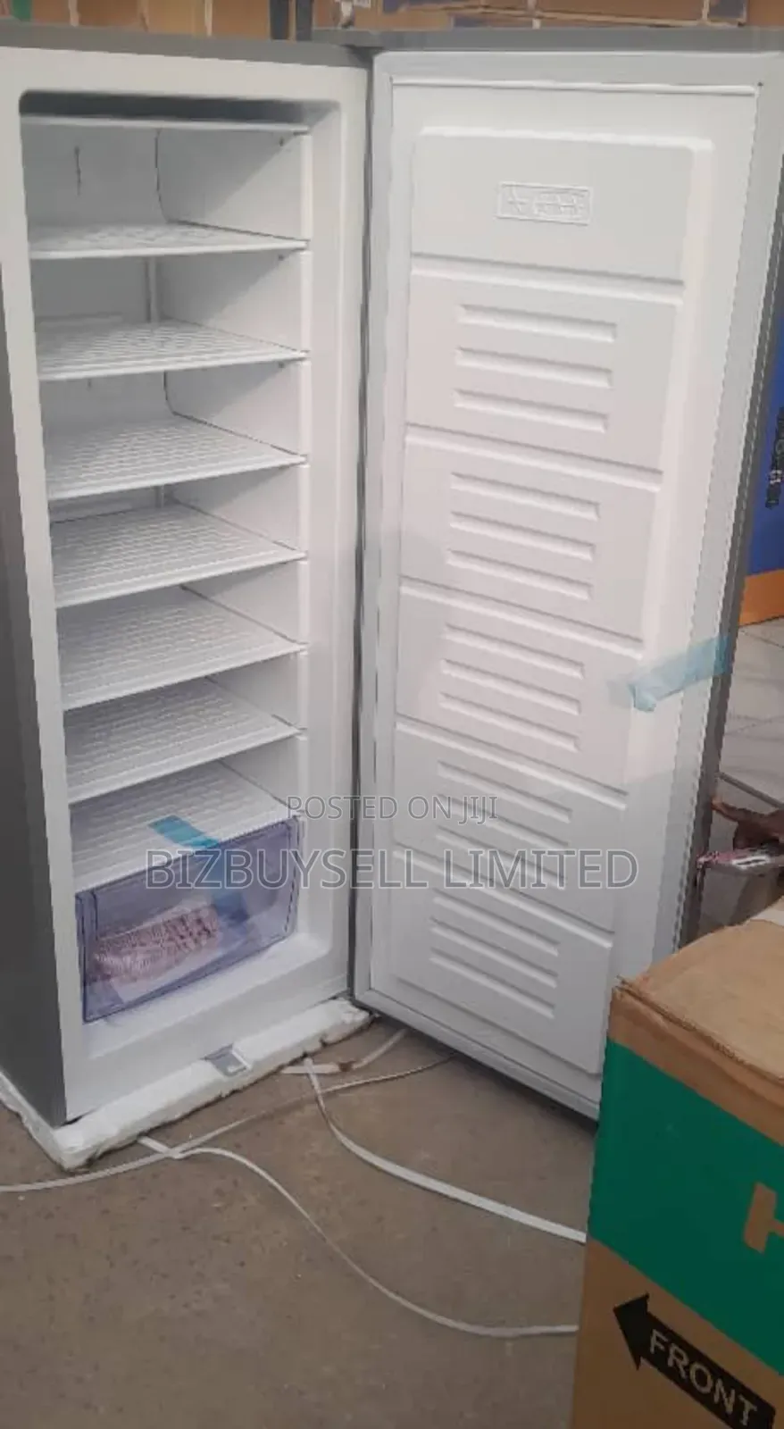 377l 7shelves Polystar Upright Freezer.