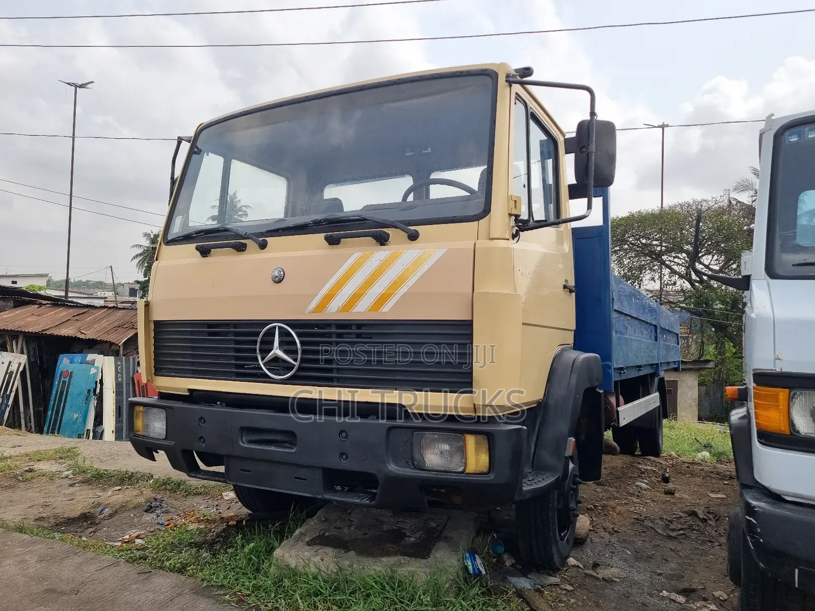 Mercedes Benz Pickup Truck [814]