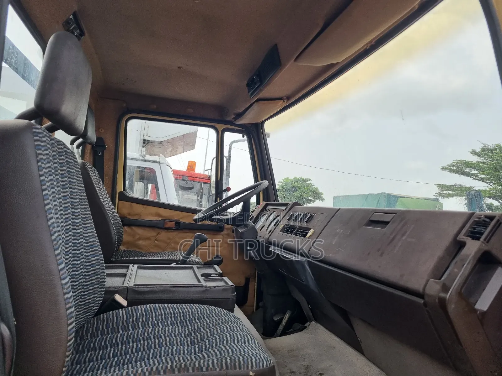 Mercedes Benz Pickup Truck [814]