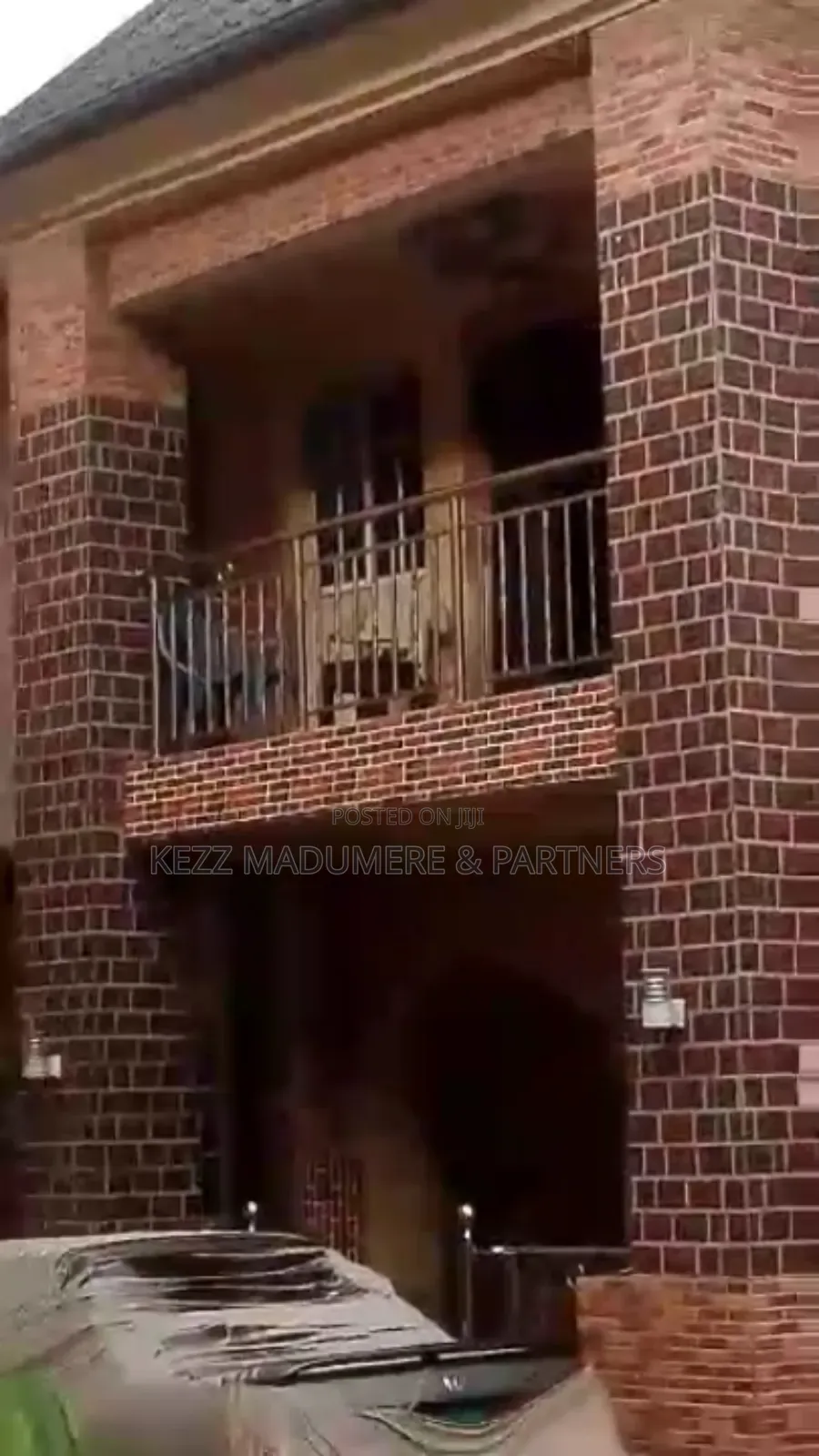 12bdrm Duplex in Umuahia , Abia State for sale