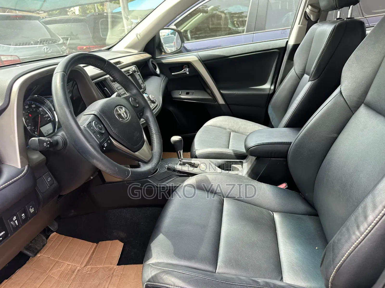 Toyota RAV4 Limited 4dr SUV AWD (2.5L 4cyl 6A) 2014 Gray