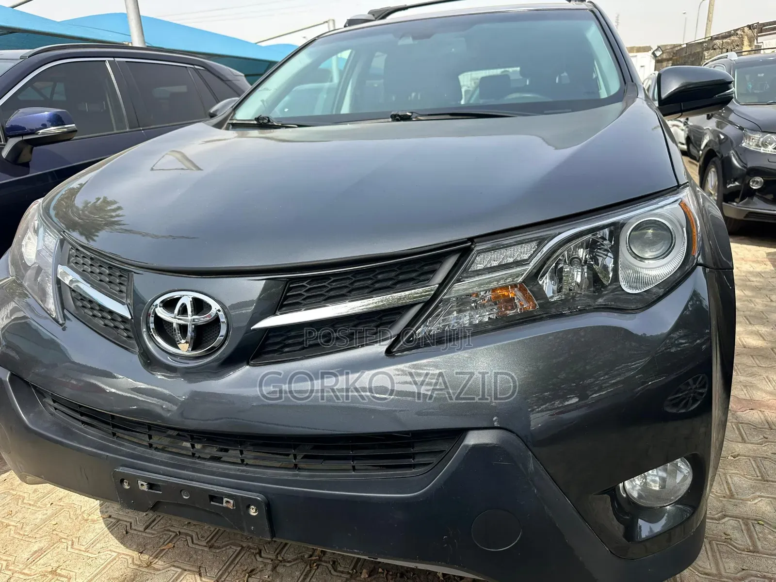 Toyota RAV4 Limited 4dr SUV AWD (2.5L 4cyl 6A) 2014 Gray