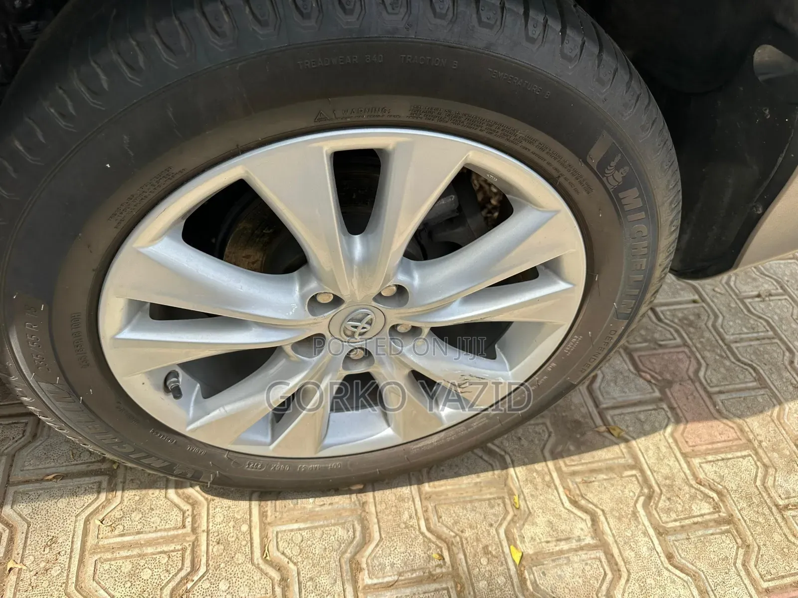 Toyota RAV4 Limited 4dr SUV AWD (2.5L 4cyl 6A) 2014 Gray