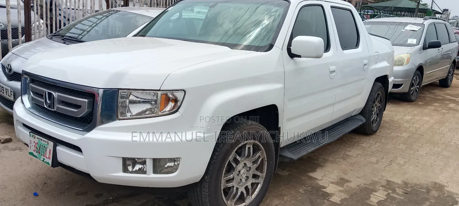 Honda Ridgeline RTL w/Leather 4x4 Crew Cab 122 in. WB 2012 White