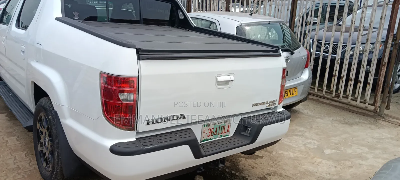Honda Ridgeline RTL w/Leather 4x4 Crew Cab 122 in. WB 2012 White