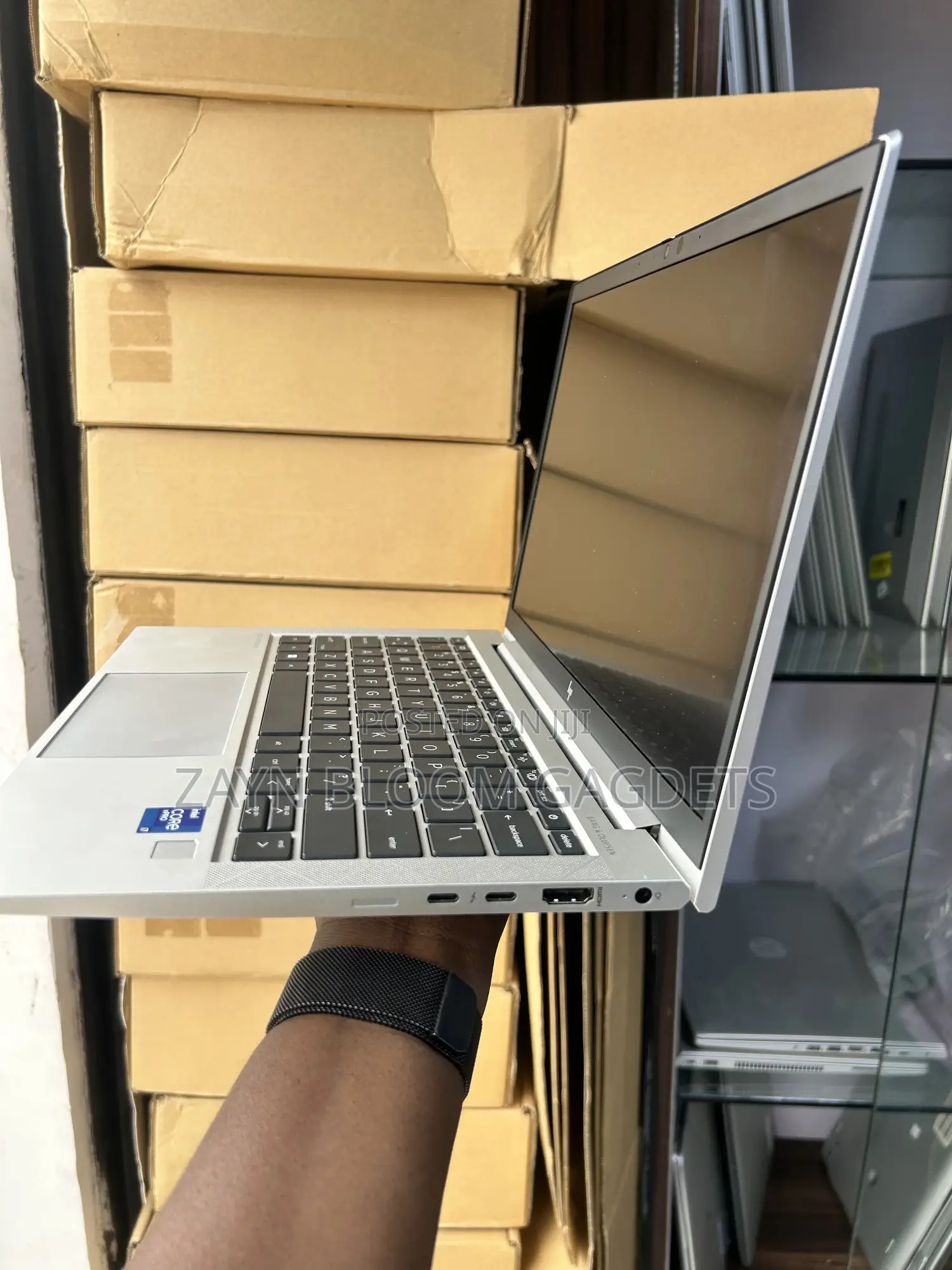 Laptop HP EliteBook 830 G8 16GB Intel Core i7 SSD 512GB