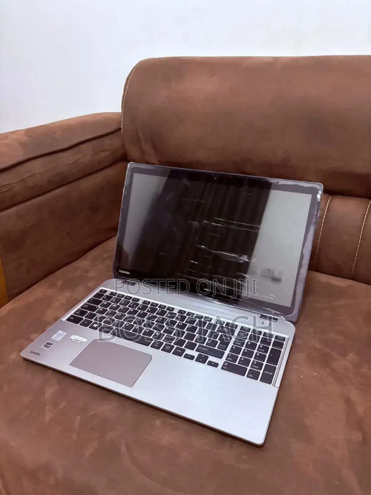 Laptop Toshiba Satellite CL15 4GB Intel Core i5 HDD 500GB