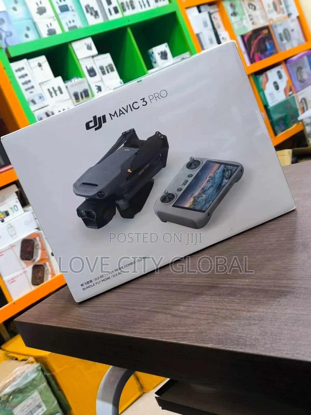 Dji Mavic 3 Pro Professional Drone Fly More Combo Rc Pad, 3 Batteries.