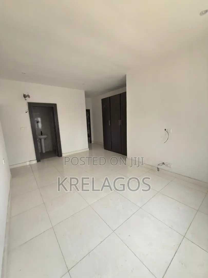 2bdrm Apartment in Ologolo for sale